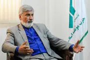 اصلاح طلبان می‌خواهند مشکلات کشور را گردن قانون اساسی، انقلاب و رهبری بیندازند 