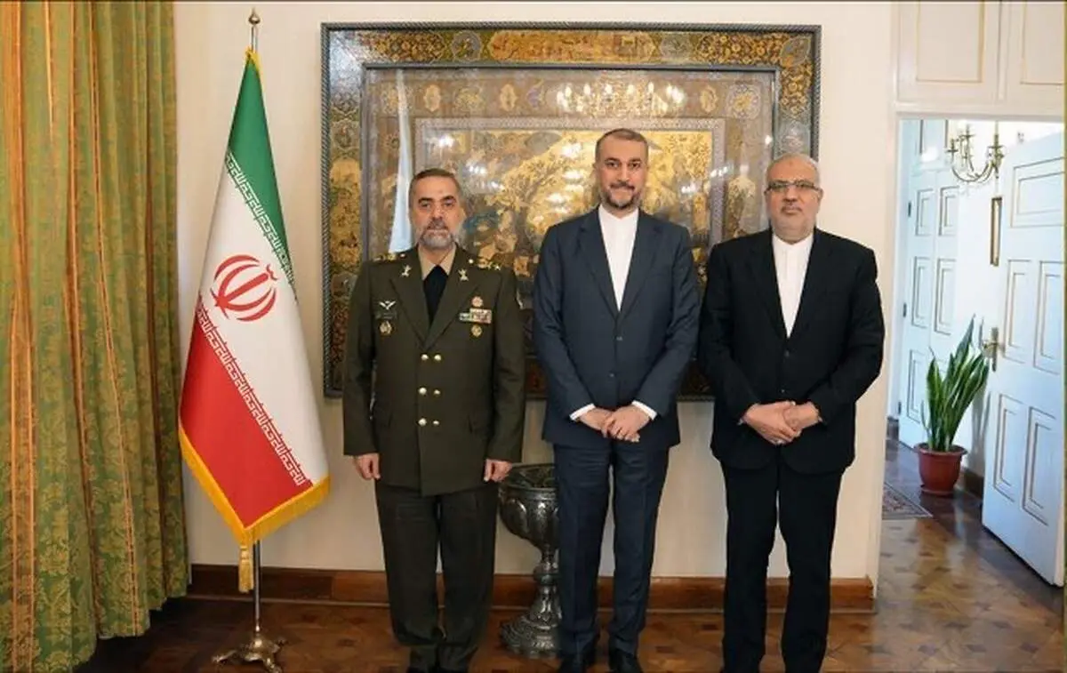 نشست مشترک وزیران خارجه، دفاع و نفت برگزار شد