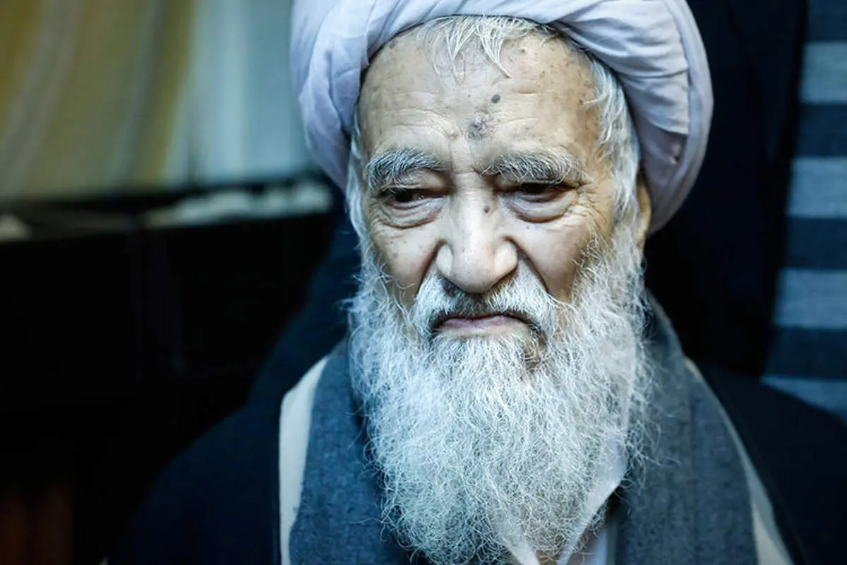 موحدی کرمانی رئیس سنی مجلس خبرگان رهبری شد