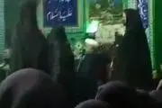 اولین فیلم منتشر شده از درگیری زنان با یک روحانی در حسینیه+ببینید 