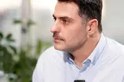 علی ضیا خودش را شبیه مهران مدیری کرد!/ عکس