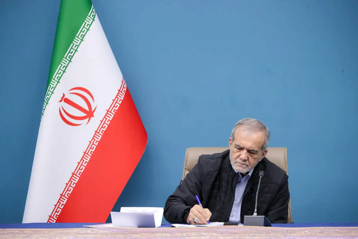 دولت به‌تنهایی توان رفع تمام مشکلات را ندارد