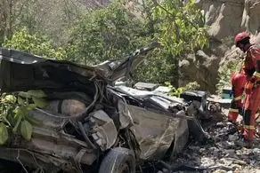 سقوط یک خودرو در مسیر جاده امامزاده داود به قعر دره