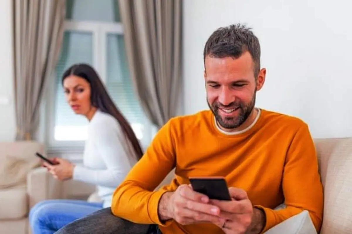 عکس شوهرم را در موبایل دختران باشگاه دیدم