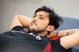 تاج برای سردار آزمون سنگ‌تمام گذاشت