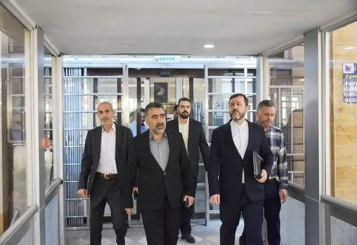 غریب آبادی عازم باکو شد 