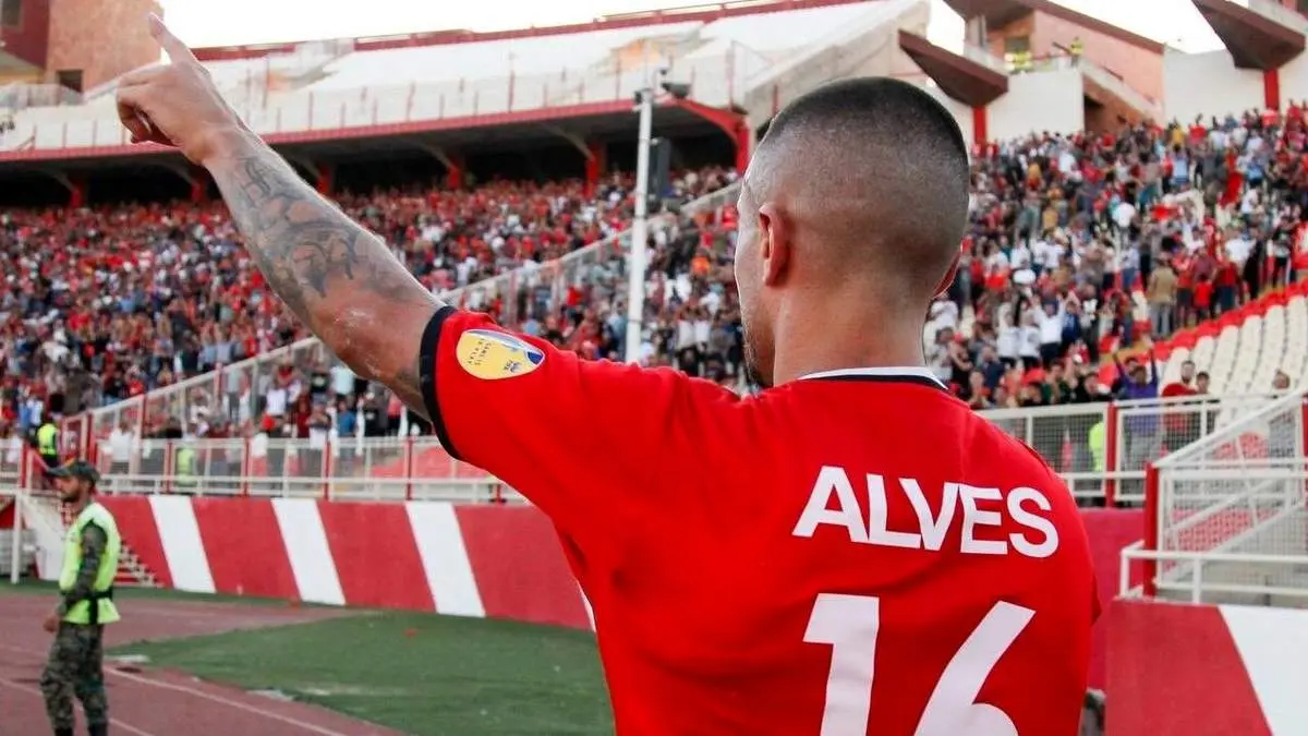 چشم استقلال و پرسپولیس به دنبال یک بازیکن تراکتوری