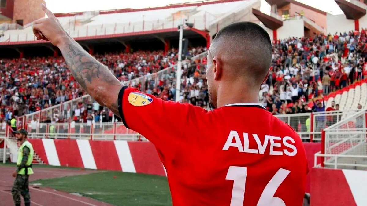 چشم استقلال و پرسپولیس به دنبال یک بازیکن تراکتوری