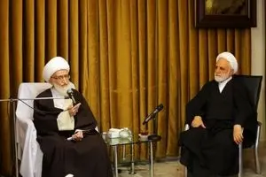 آیت الله نوری همدانی: باید مردم را راضی نگه داریم