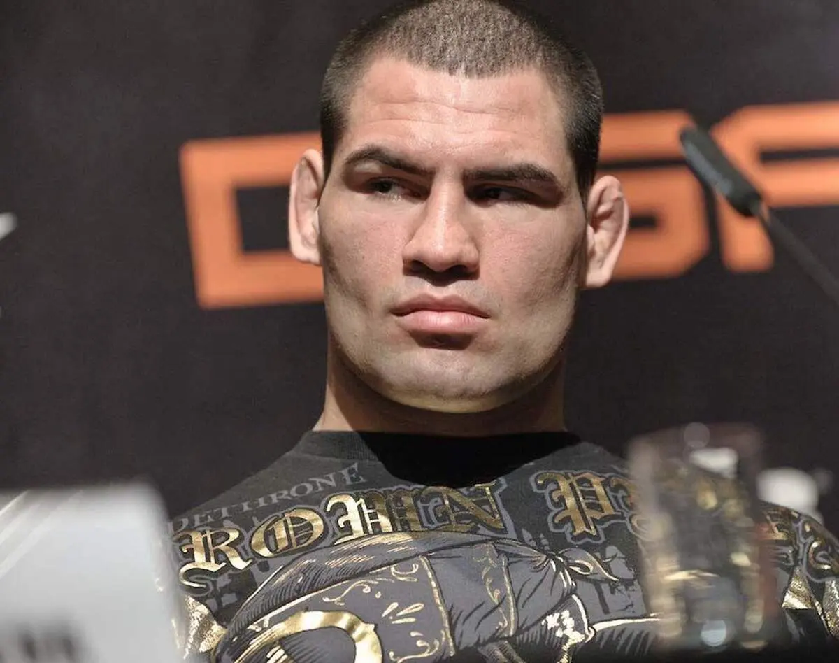 تلاش قهرمان پیشین UFC جهان برای قتل+عکس