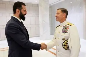 فرمانده سنتکام به دیدار الجولانی رفت 