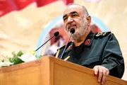 فرمانده کل سپاه: در مقابل هیچ دشمنی حتی یک گام عقب نمی‌نشینیم
