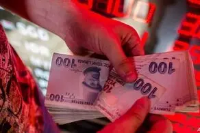 خیز بلند لیر برای سقوط آزاد/ وحشت در ترکیه