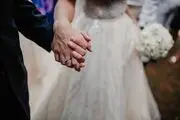 لوس بازی چندش‌آور آقا داماد با عروس خانم، حال همه مهمانان را به هم زد!