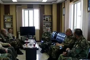 بازدید امیر سرلشکر موسوی از گروه ۴۰۲ جنگال 