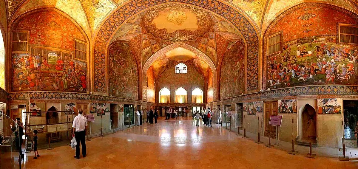 
بازدید از بنا‌های تاریخی در این روز رایگان شد!