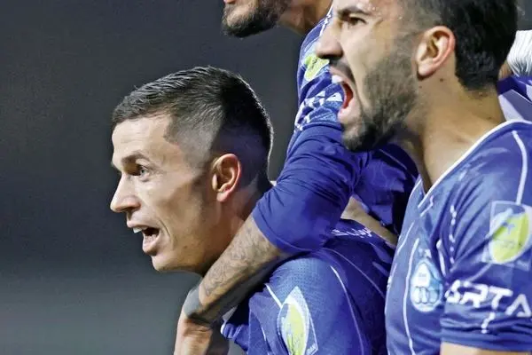 ای اف سی  استقلال را نقره داغ کرد