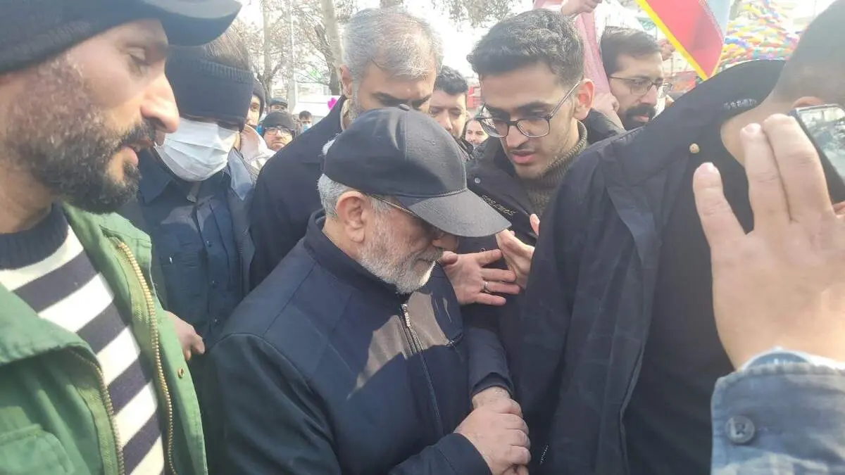 تصاویر سردار قاآنی در راهپیمایی 22 بهمن 
