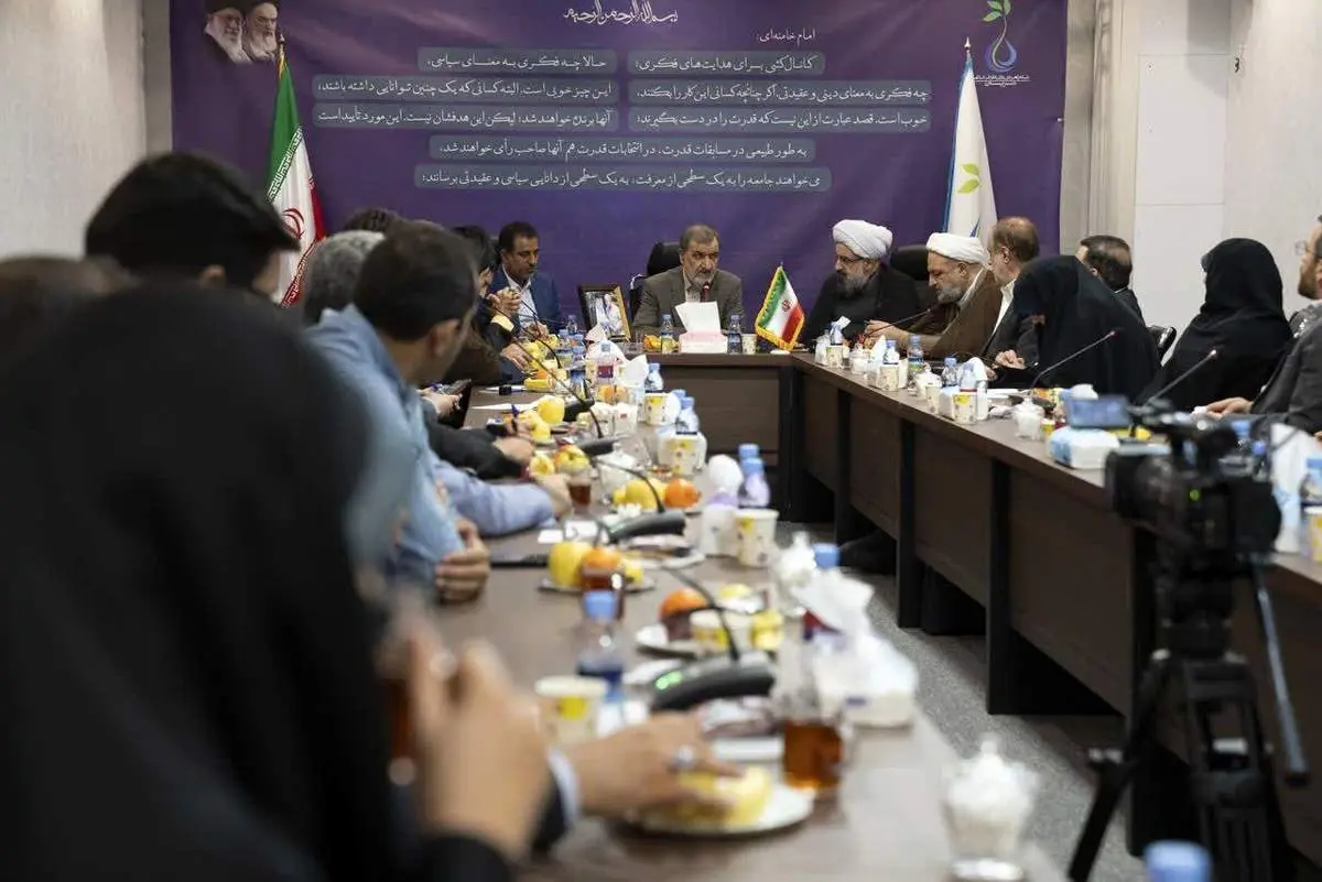 این عکس از محسن رضایی حاشیه ساز شد + ببینید 