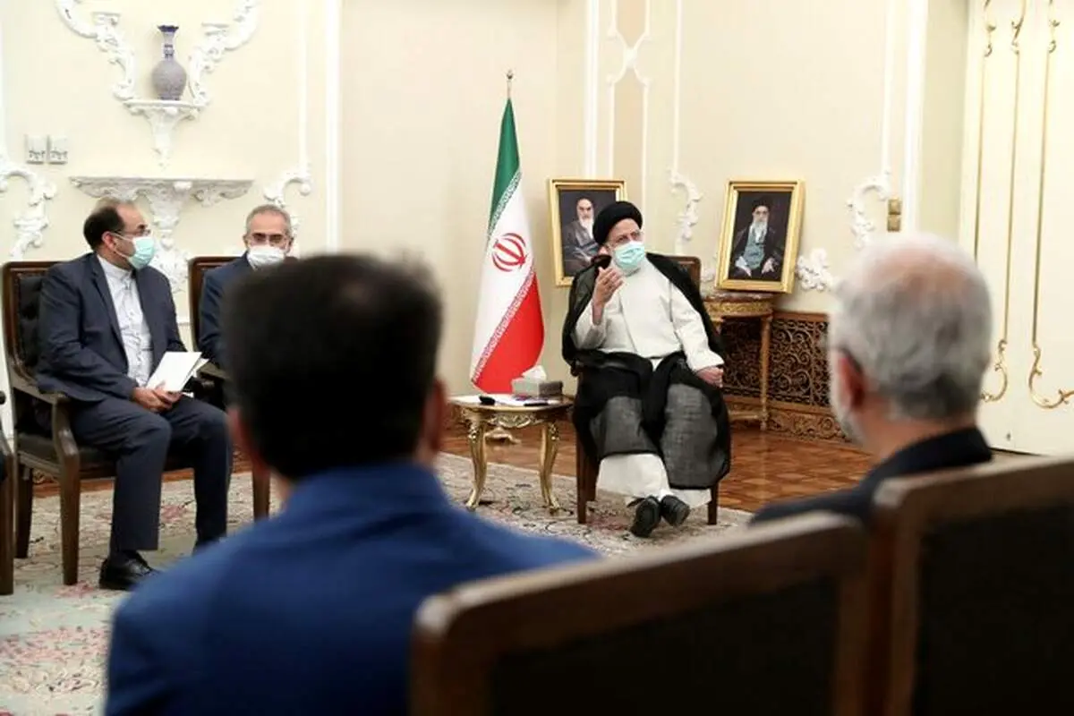 جمعی از مقامات با رییسی دیدار کردند 