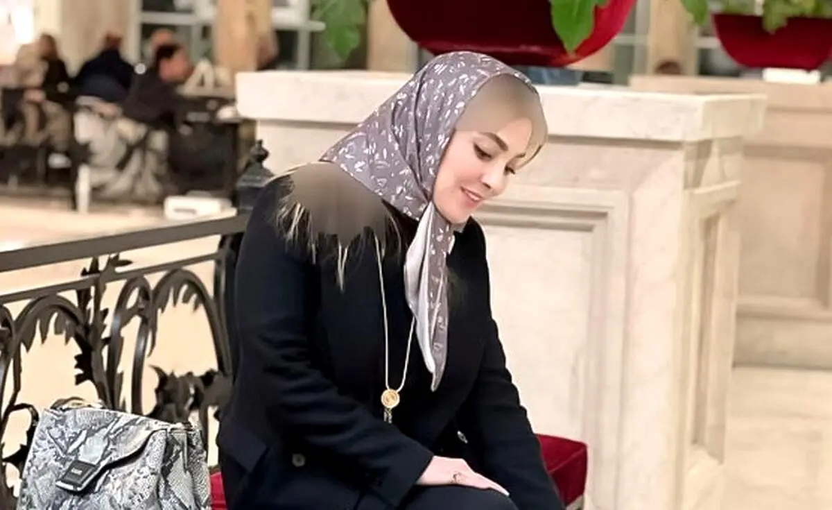 عکسی شکار شده و کمتر دیده شده از سرووضع ژیلا صادقی مجری سرشناس در آمریکا
