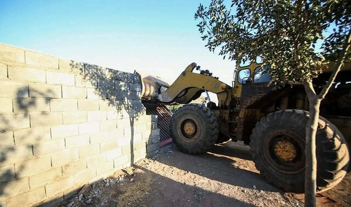 تخریب ۲۷ سازه در حریم شهرداری منطقه ۵ 