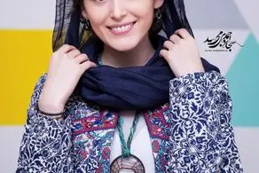 عکس زیبا و هنری فرشته حسینی در کنار دریا