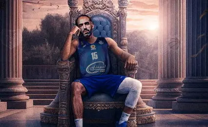 ستاره بسکتبال ایران به استقلال پیوست