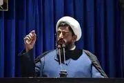 انتقاد تند یک امام جمعه به محروم کردن زنان از حقوق شهروندی بخاطر پوشش‌ 