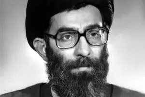  شهید آیت الله العظمی سید علی خامنه ای (ره) به روایت تصویر