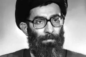  شهید آیت الله العظمی سید علی خامنه ای (ره) به روایت تصویر