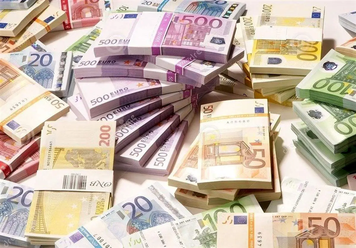 قیمت دلار، یورو و پوند دوشنبه ۱۱ مهر ۱۴۰۱/ جدول
