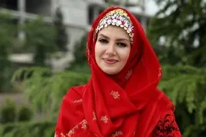 خاله شادونه با لباس عروس/ عکس