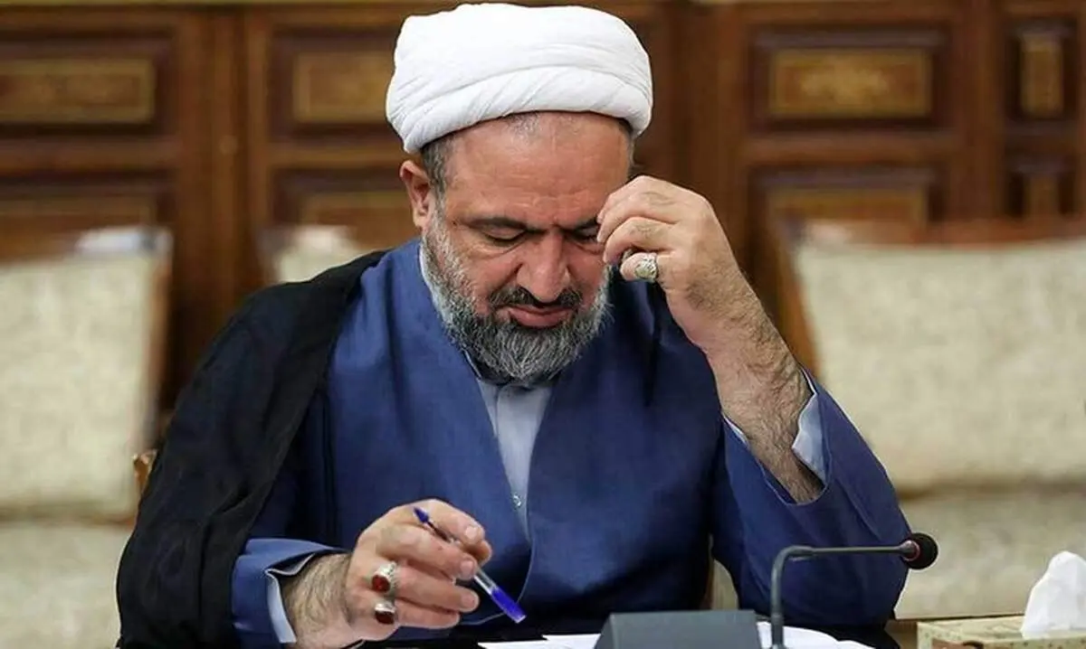 واکنش رسانه اصلاح طلب به توییت بی ادبانه حمید رسایی 