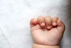 حواس پرتی زن خنگ، جان نوزاد 2 ساله را گرفت!