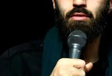 اجرای «این آخرین نبرده» با صدای مداح مشهور در مشهد/ ببینید