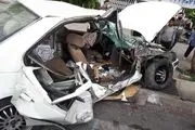 دعوا و بزن بزن بعد از تصادف دو پژو در خیابان آزادی تهران