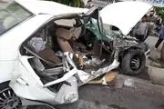 زن راننده در روز روشن خودروهای پارک شده را نابود کرد+ فیلم