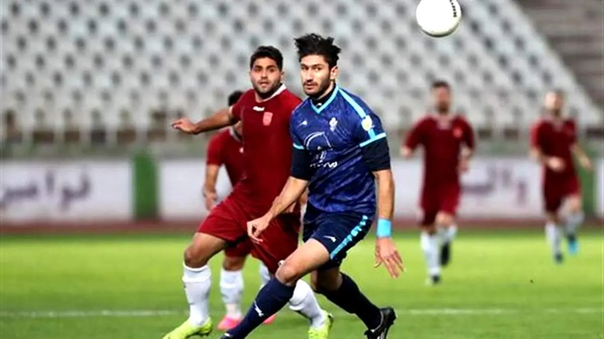 گل محمدی از خرید  یک مدافع منصرف شد
