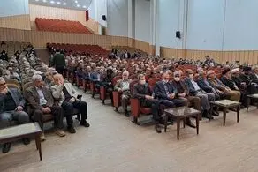 فائزه هاشمی جلوی دوربین آمد/ عکس