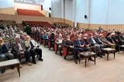 فائزه هاشمی جلوی دوربین آمد/ عکس
