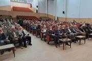 فائزه هاشمی جلوی دوربین آمد/ عکس