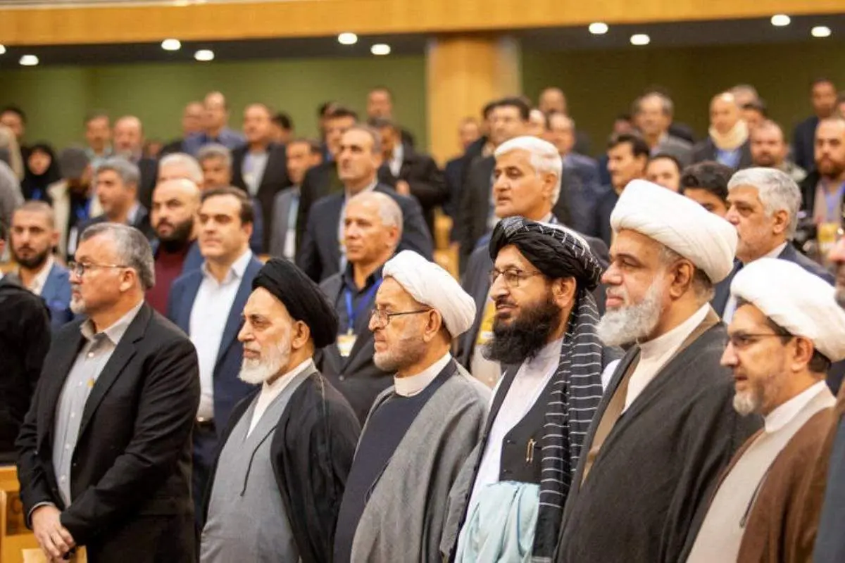 حضور طالبان در مراسم چهلمین روز شهادت سیدحسن نصرالله + عکس