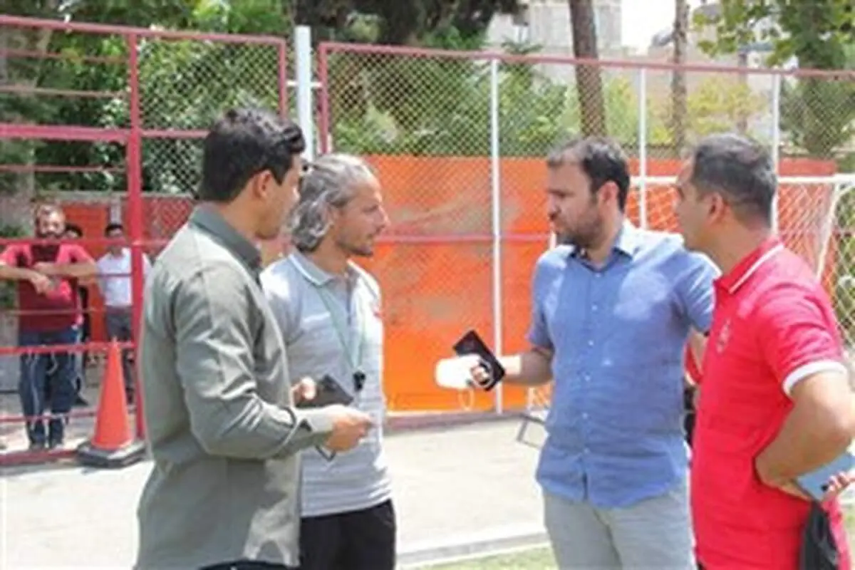 سرمربی پرسپولیس استعفا کرد