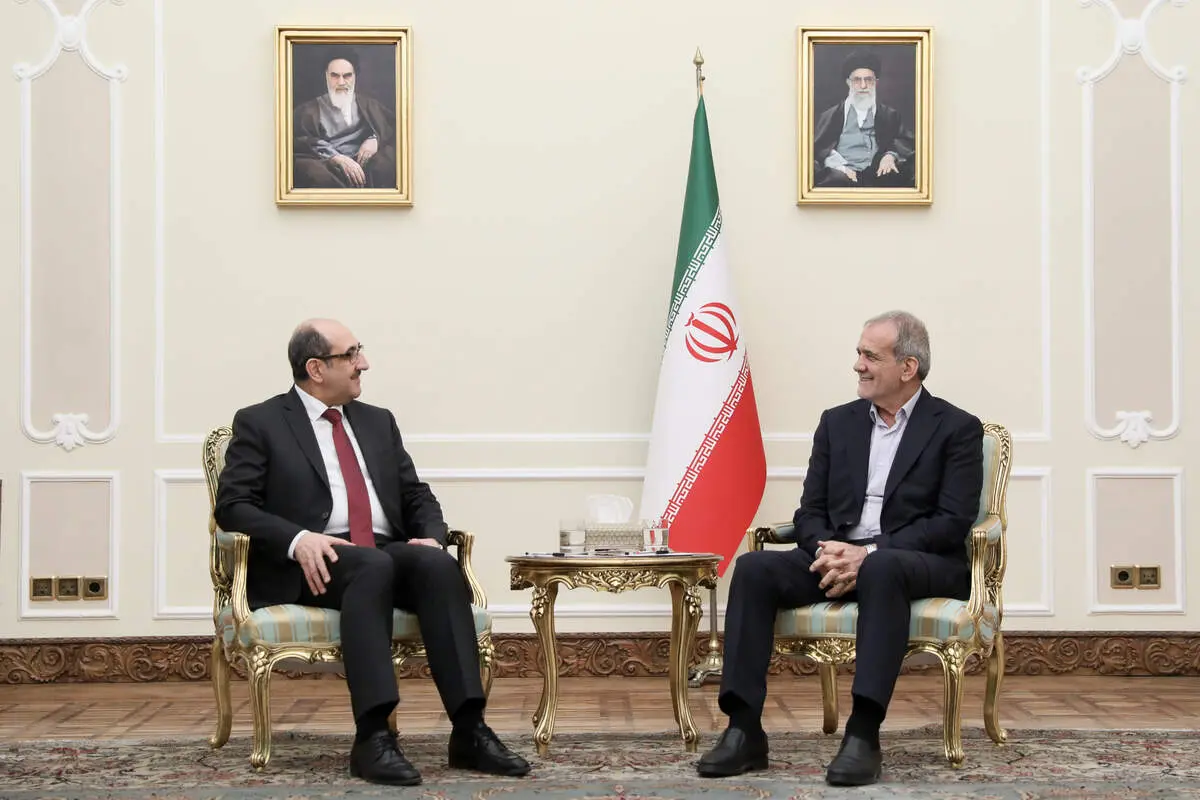 پزشکیان: ایران دست از حمایت از دوستان خود برنخواهد داشت/ دعوت از رئیس جمهور برای سفر به سوریه