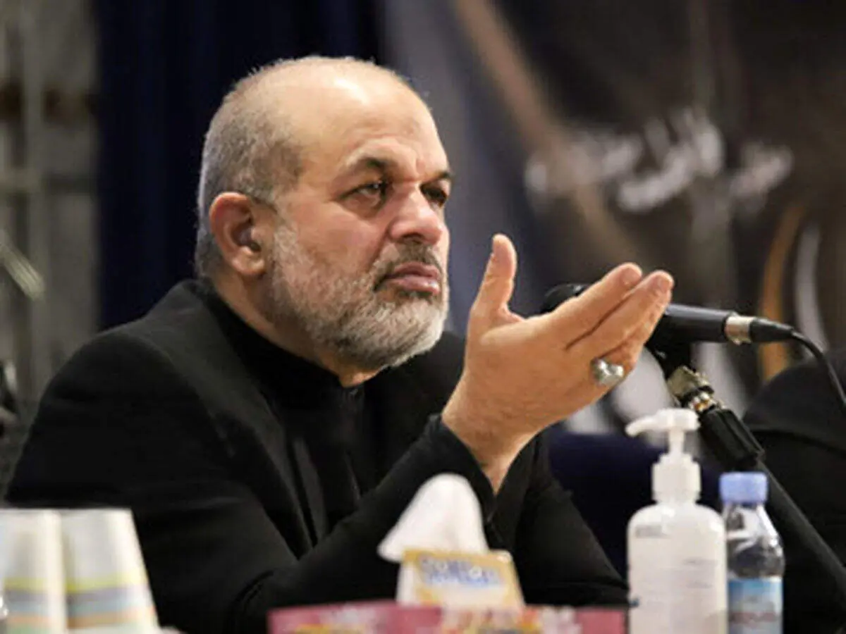 دولت رئیسی به سفر جنجالی احمدی نژاد و توقیف پاسپورت او واکنش نشان داد 