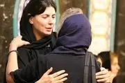 جیغ و داد عجیب لیلا حاتمی در مراسم مادرش!/ فیلم