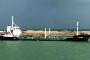توقیف نفتکش خارجی حامل ۴ میلیون لیتر سوخت قاچاق در آب‌های خلیج فارس