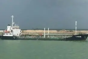 توقیف نفتکش خارجی حامل ۴ میلیون لیتر سوخت قاچاق در آب‌های خلیج فارس