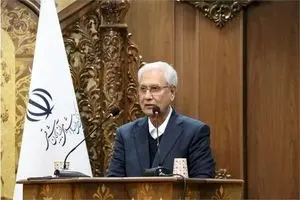 شعر در ایران به‌گونه‌ای شگفت‌انگیز نقشی اساسی در ماندگاری وطن و هویت ایرانی ایفا کرده است